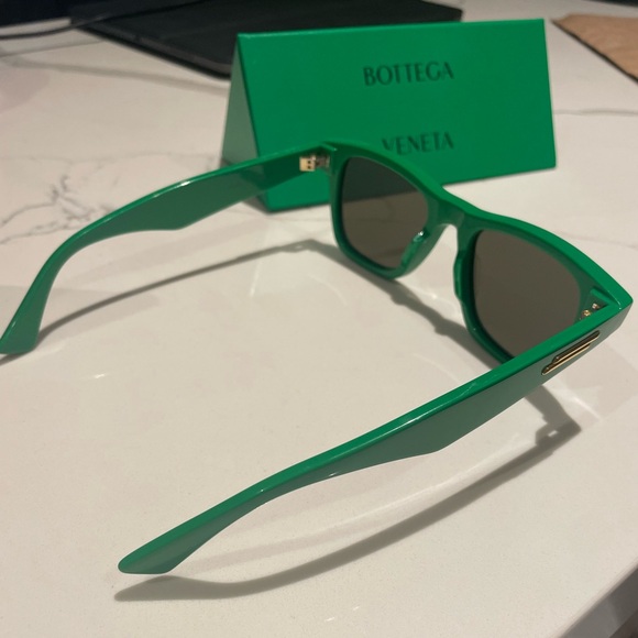 Bottega Veneta Suglasses main image 6